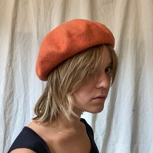 NWT Orange Beret | UO | 1 Size